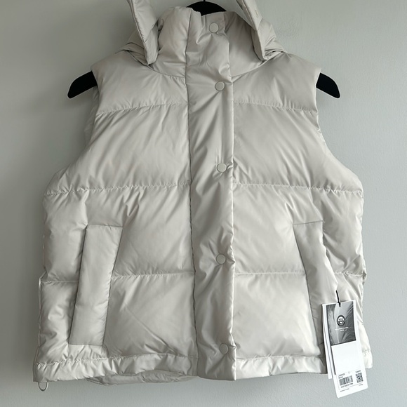 Wunder Puff Cropped Vest - Picture 6 of 11